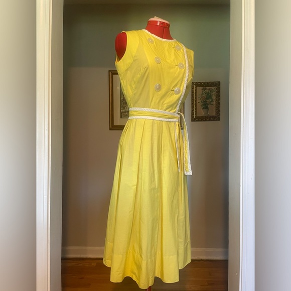 VTG 1950s Yellow Fit & Flare Day Dress / Full Skirt & Wrap Top - Picture 8 of 16